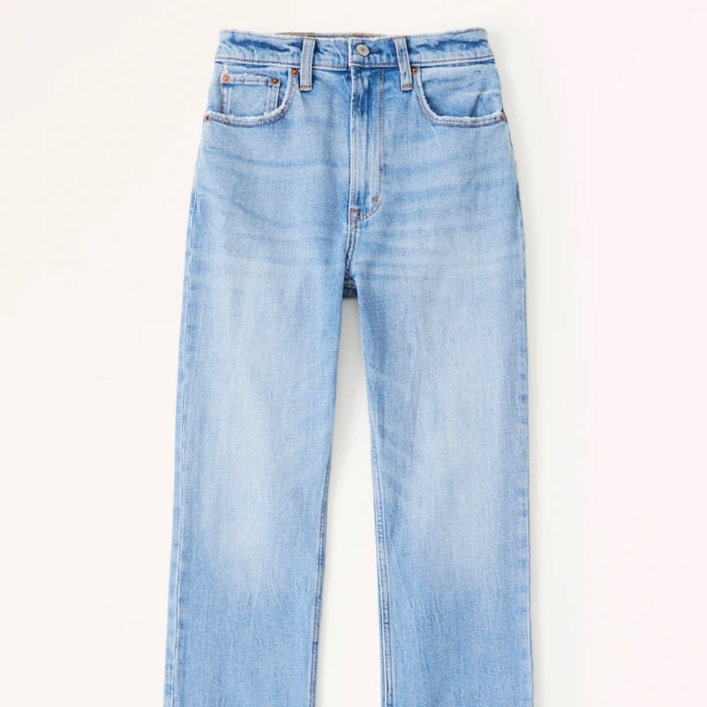 Abercrombie Ultra High Rise Ankle Straight Jean